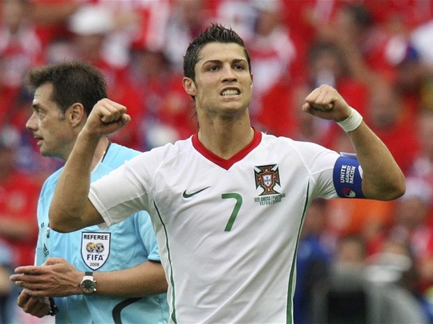 97001-portugalsko-cesko-ronaldo-nestandard2